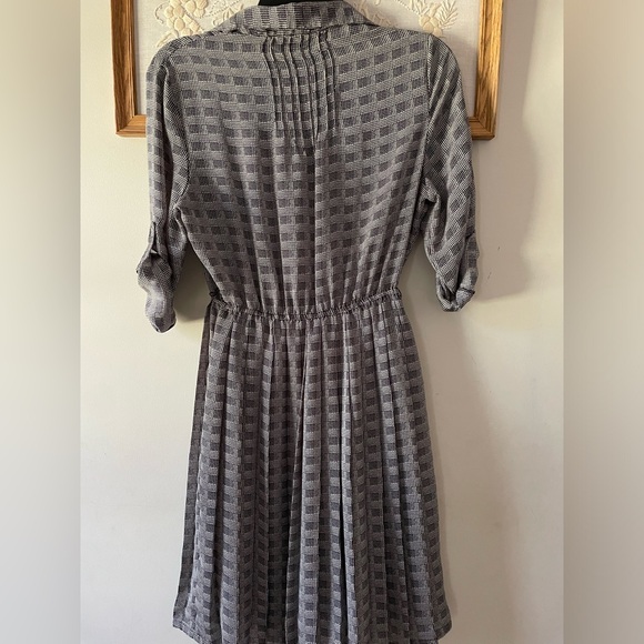 Anthropologie Isabella Sinclair navy pleated button front dress - Picture 5 of 7